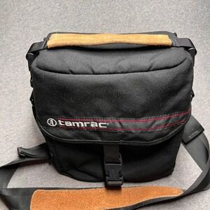 Vintage Tamrac Black Nylon Padded Camera Bag DSLR Lens Photo Gear Messenger
